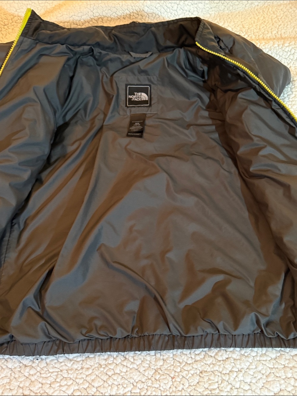 The North Face Kids Black Puffer Jacket with Yellow Zip Size M 10-12 - Picture 7 of 8